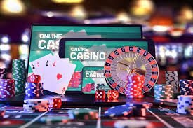 Simbol Wild dan Scatter dalam permainan Boom City